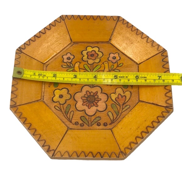 Vintage Mid-Century Folk Art Hand-Painted Pyrography Wooden Hexagon Plate - Picture 4 of 6